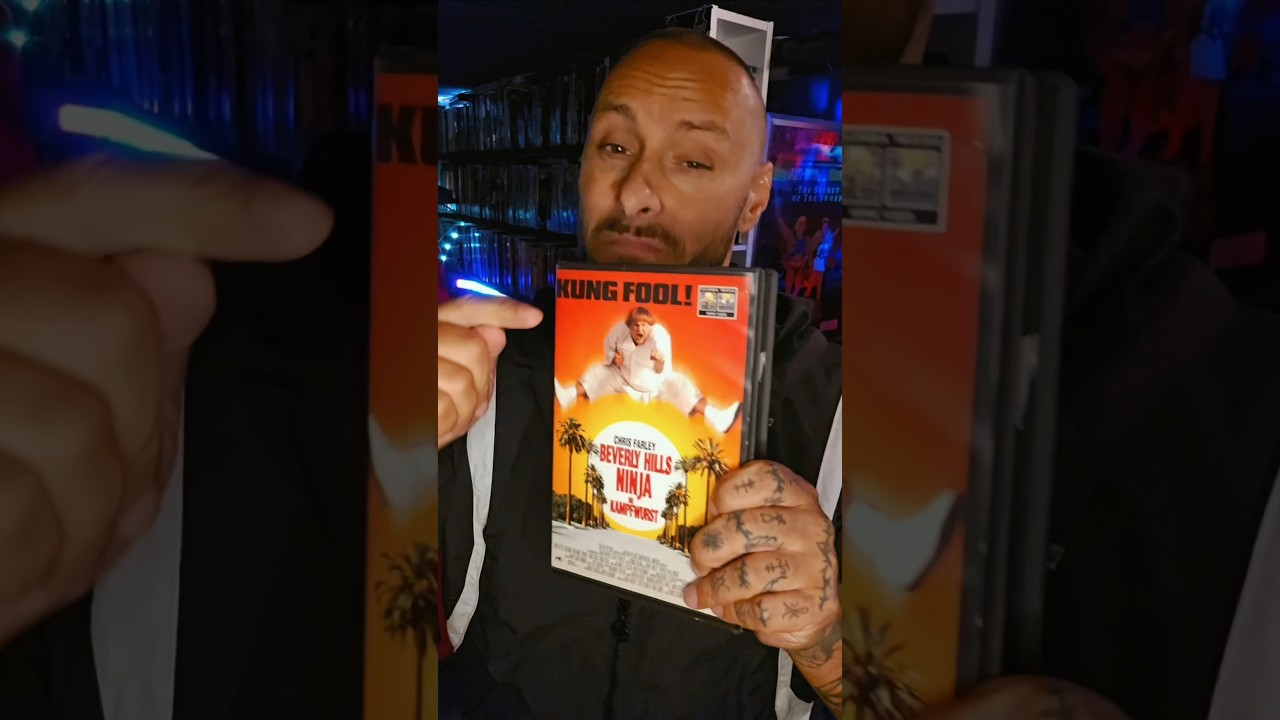 Kaum ein Ninja war weniger zu gebrauchen😂 "Beverliy Hill Ninja" mit Chris Farley 👊🏽💥